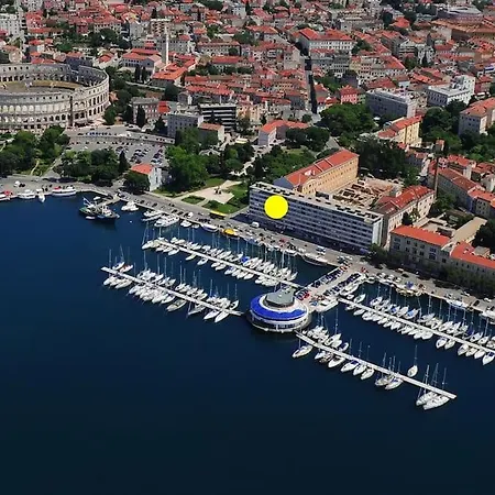 Apartment Harbor View